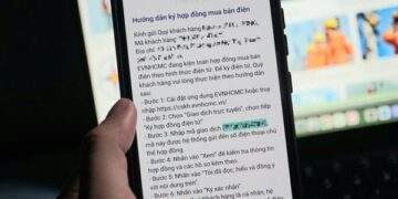 Người dân “rối” vì ký lại hợp đồng điện mỗi nơi một kiểu, điện lực TPHCM nói gì?