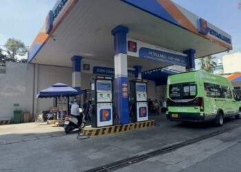 Những cây xăng bán nhỏ giọt và găm hàng đã bị xử lý