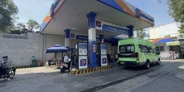 Những cây xăng bán nhỏ giọt và găm hàng đã bị xử lý