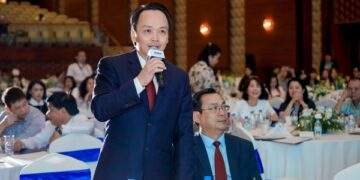 Ông Trịnh Văn Quyết xuất hiện tại hội thảo kích hoạt trục du lịch biển – cao nguyên