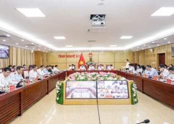 Toàn cảnh phiên họp.