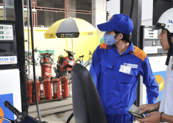 Quyết sách “thần tốc” hạ nhiệt giá xăng dầu, ổn định kinh tế