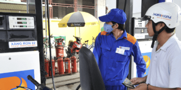 Quyết sách “thần tốc” hạ nhiệt giá xăng dầu, ổn định kinh tế