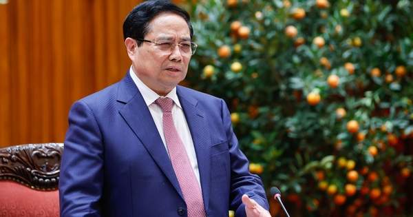 Rà soát giảm thuế, phí, bố trí ngân sách để hỗ trợ bình ổn giá xăng dầu