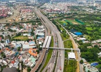 Rising mortgage interest rates cause selloff in apartment market