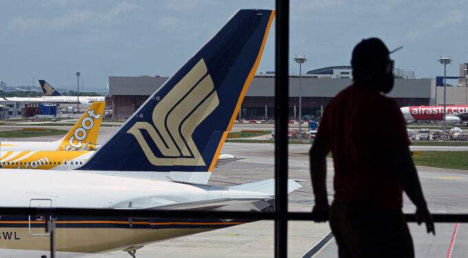 Singapore Airlines, Scoot extend Middle East flight cancellations to March 15