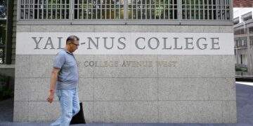 Singapore hikes salary for 36,000 teachers, educators