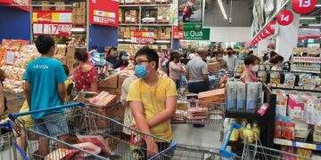 Tác động từ xung đột Trung Đông, chi phí lãi vay tăng cũng bào mòn lợi nhuận doanh nghiệp