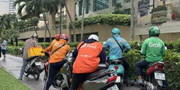 Tài xế xe công nghệ được hỗ trợ phí nhiên liệu