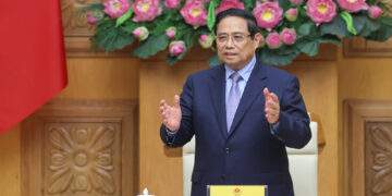 Thủ tướng phát biểu tại buổi đối thoại. Ảnh: VGP.