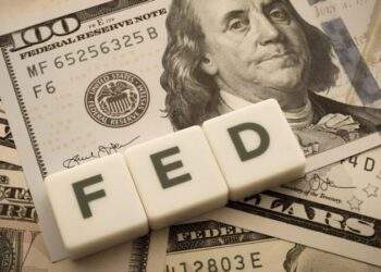 Thị trường chợ đen ngược dòng với chỉ số DXY