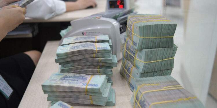 Thị trường đi ngang ngày mùng 1 Tết Nguyên đán