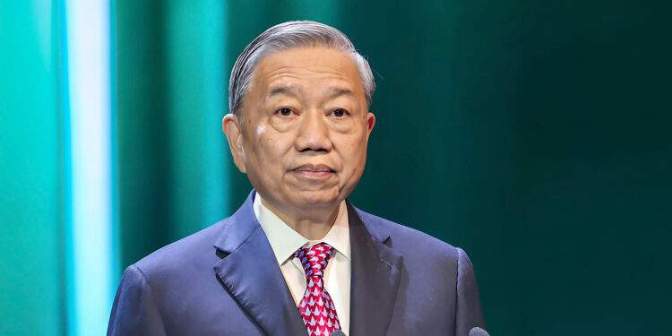 Tổng Bí thư Tô Lâm tặng Petrovietnam 8 chữ