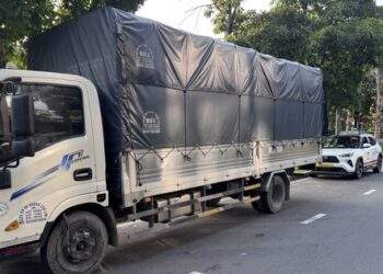 Vận tải hành khách, hàng hóa than khó