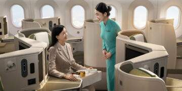 Hương thơm là một điểm chạm mới, thể hiện nỗ lực không ngừng của Hãng hàng không Quốc gia tro...ni nghiệm khách hàng, hướng tới mục tiêu đến năm 2030 trở thành hãng hàng không 5 sao quốc tế. Ảnh: Vietnam Airlines.