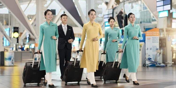 Vietnam Airlines tuyển hơn ngàn tiếp viên sau khi đặt mua 50 máy bay Boeing