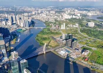 Vietnam pitches international financial center to San Francisco investors