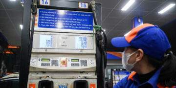Vietnam taps $304M fund to hold down fuel prices
