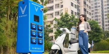 Vingroup khẩn cấp hỗ trợ khách hàng giảm áp lực xăng dầu