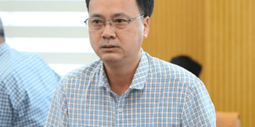 Ông Phan Quang Minh trả lời tại họp báo.