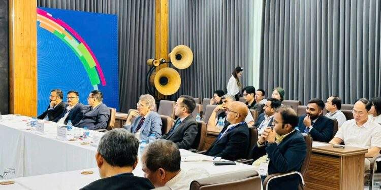 Đoàn doanh nghiệp của Liên đoàn Công nghiệp Ấn Độ (CII) tham gia lần này quy tụ nhiều doanh nghiệp và tập đoàn có kinh nghiệm quốc tế sâu rộng. Ảnh: Trọng Thoan