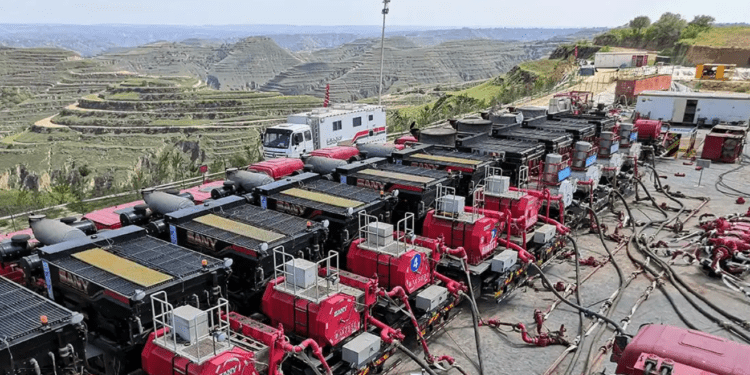 Bí ẩn mỏ dầu lớn nhất Trung Quốc, trữ lượng đủ dùng 200 năm