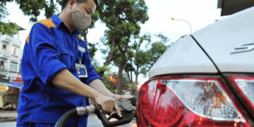 Bộ Công Thương nói rõ về loạt biện pháp mới hạ nhiệt giá xăng dầu