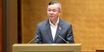 Bộ trưởng Bộ Tài chính nói về ngưỡng doanh thu miễn thuế 1 tỉ đồng với hộ kinh doanh