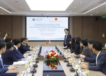Lễ công bố mở cửa thị trường thịt gà chế biến giữa Việt Nam và Hàn Quốc ngày 22/4. Ảnh: Khương Trung.