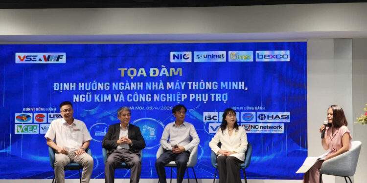 Đại diện các doanh nghiệp tham gia phiên tọa đàm.