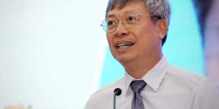 Ông Hồ Quang Bửu, Phó Chủ tịch UBND TP. Đà Nẵng, phát biểu tại Diễn đàn.