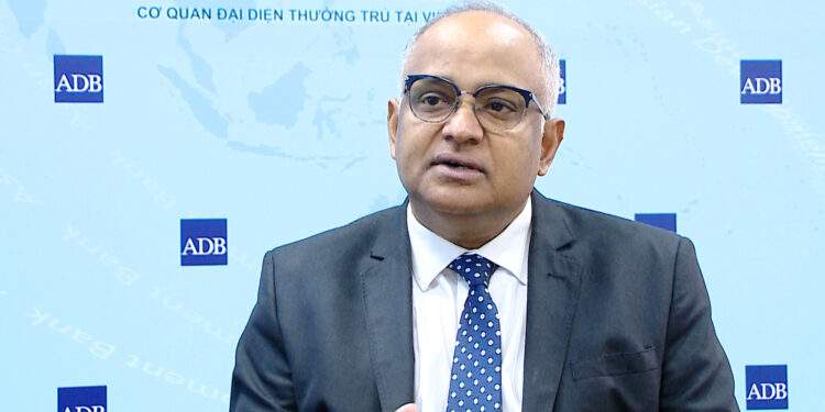 Ông Shantanu Chakraborty, Giám đốc Quốc gia của Ngân hàng Phát triển châu Á (ADB) tại Việt Nam.