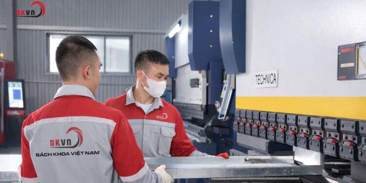 Công ty Bách Khoa Việt Nam ghi danh tại bảng xếp hạng Fast Rising 100