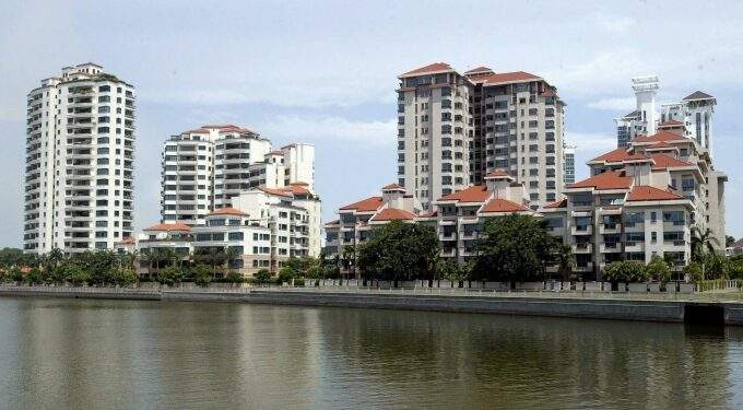 Consortium including Thailand’s 3rd richest billionaire Charoen Sirivadhanabhakdi’s Frasers Property places $479M bid for Singapore land