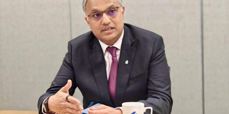 Ông Mahesh Kini, Giám đốc Toàn cầu mảng Quản lý Dòng tiền của Standard Chartered Bank.