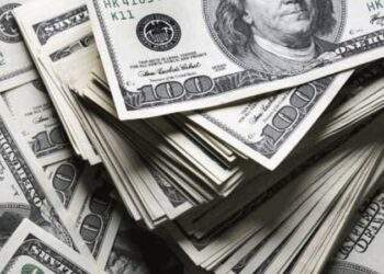 Đồng loạt giảm, thị trường chợ đen giảm sốc 125 đồng