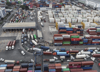 Containers seen at Cat Lai Terminal in HCMC, Feb. 4, 2026. Photo by VnExpress/Thanh Tung
