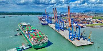 'Gã khổng lồ' cảng biển kiến nghị mở Trung tâm Hàng hải thế giới tại TPHCM