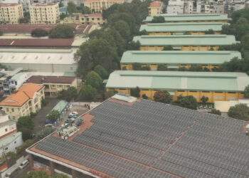 Giá điện sinh hoạt cao nhất 3.460 đồng/kWh, hộ dân đua lắp điện mặt trời mái nhà