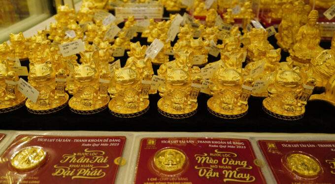 Gold prices edge up - VnExpress International