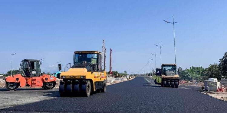 Hà Nội đẩy nhanh tiến độ dự án giao thông trọng điểm