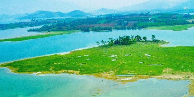 Hồ nước ngọt ở Thanh Hóa được kêu gọi đầu tư 32.000 tỷ làm du lịch sinh thái