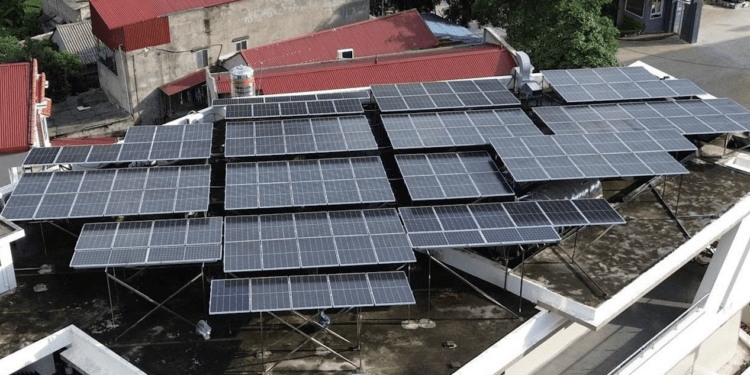 Hóa đơn điện giảm mạnh, cách hoàn vốn sau hơn 3 năm