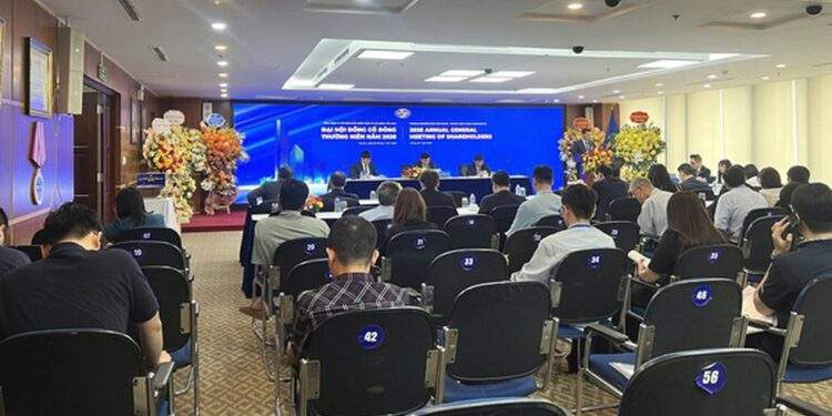 Lãnh đạo Vinaconex nói gì về kế hoạch tăng sở hữu tại Giầy Thượng Đình?