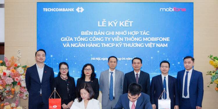 MobiFone và Techcombank ký kết hợp tác toàn diện