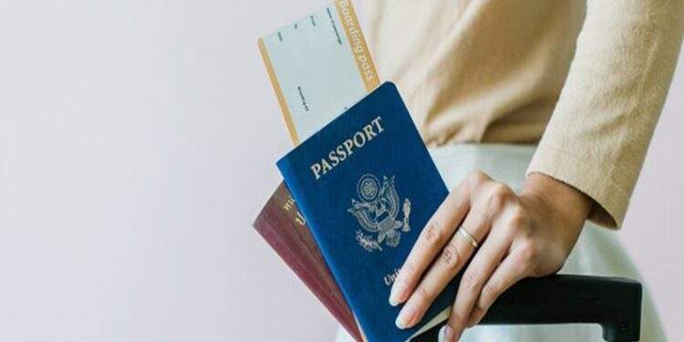 Một loạt chủ hộ, cá nhân kinh doanh có tên sau bị tạm hoãn xuất cảnh