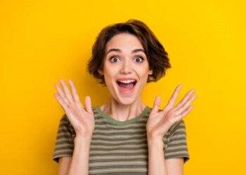 Nhiều doanh nghiệp lớn công bố, một công ty có LNTT tăng gần 2.000%