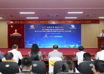 Nhà báo Nguyễn Đức Lợi, Phó Chủ tịch Thường trực Hội Nhà báo Việt Nam phát biểu tại buổi lễ.