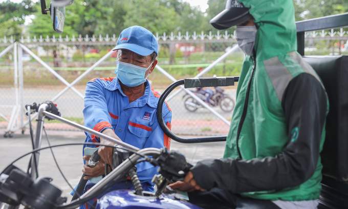 Q1 growth lays strong foundation, but high energy prices a threat: HSBC