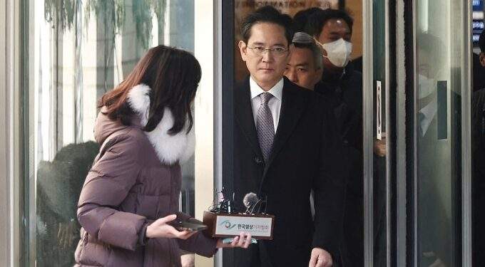 Samsung's Lee family to finish paying $7.95 billion in inheritance tax this month